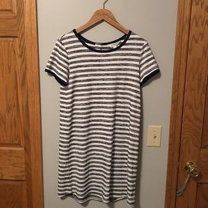 Britta T-Shirt Dress Market & Spruce